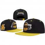 Gorra Los Angeles Lakers Sneaker Hook Snapback Amarillo Negro