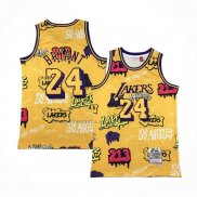 Camiseta Los Angeles Lakers Kobe Bryant #24 Slap Sticker Mitchell & Ness 1996-97 Amarillo